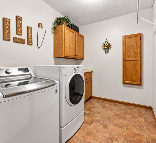 22048 Elston Avenue, Forest Lake, MN 55025