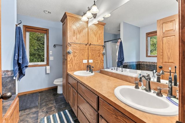 22048 Elston Avenue, Forest Lake, MN 55025