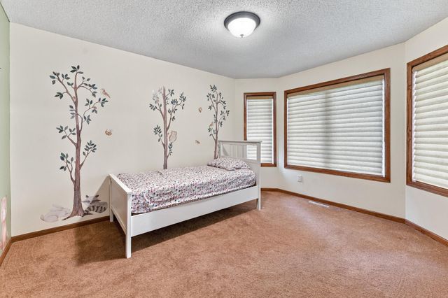 22048 Elston Avenue, Forest Lake, MN 55025