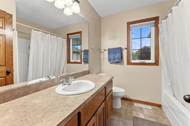 22048 Elston Avenue, Forest Lake, MN 55025