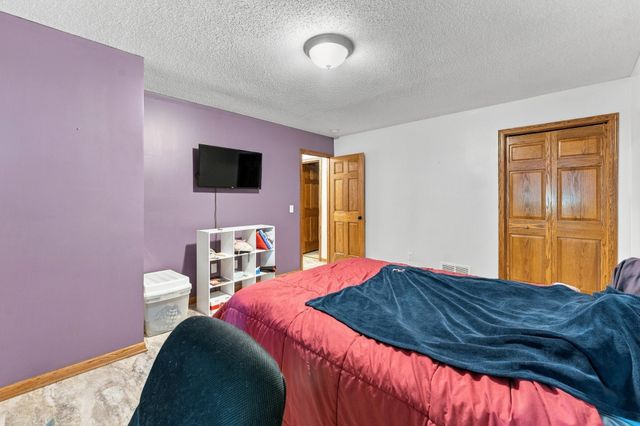22048 Elston Avenue, Forest Lake, MN 55025