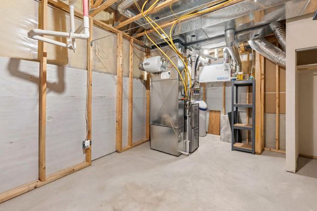 22048 Elston Avenue, Forest Lake, MN 55025