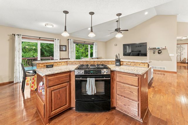 22048 Elston Avenue, Forest Lake, MN 55025