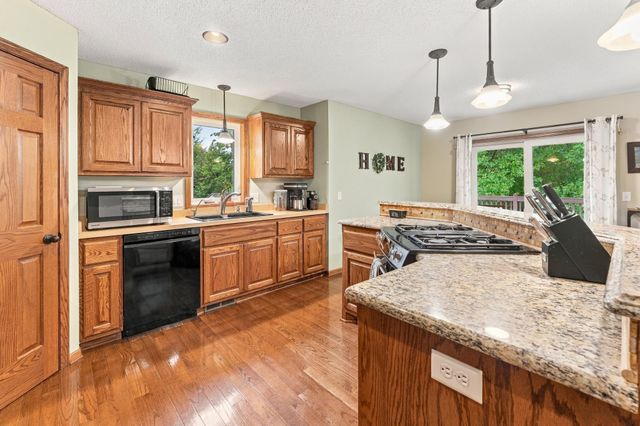 22048 Elston Avenue, Forest Lake, MN 55025