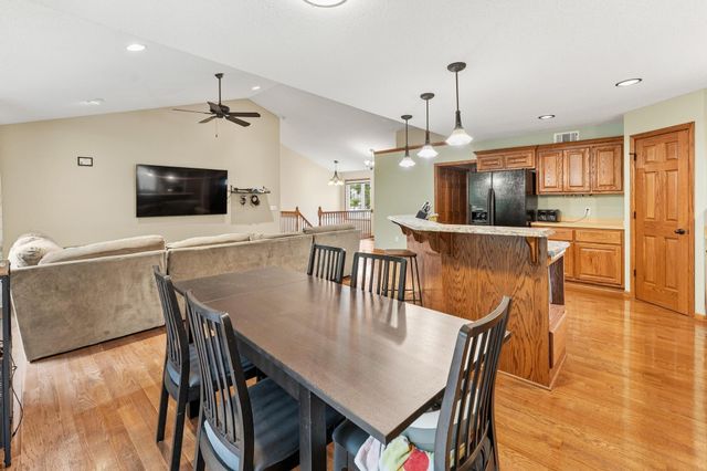 22048 Elston Avenue, Forest Lake, MN 55025