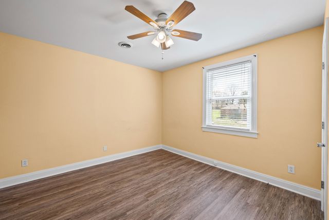 1716 Merritt Dr, Clarksville, TN 37043