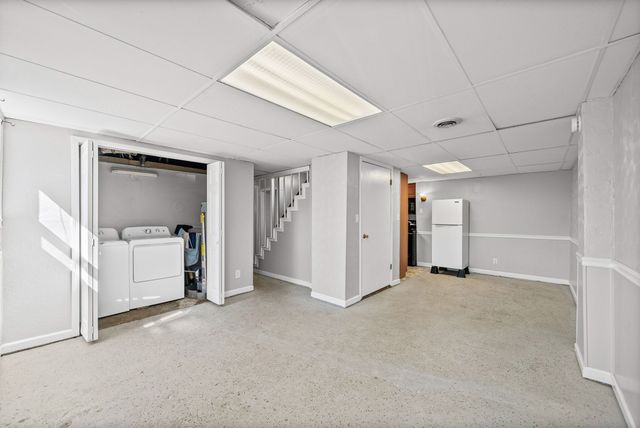 1716 Merritt Dr, Clarksville, TN 37043