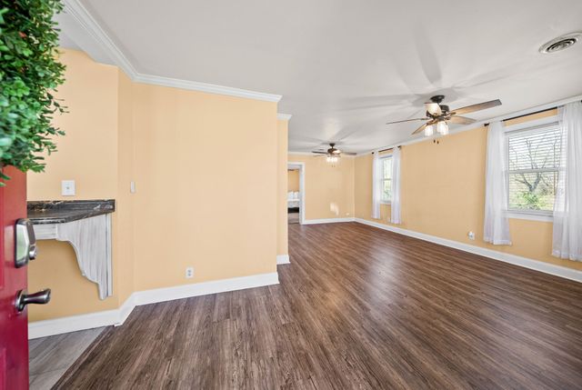 1716 Merritt Dr, Clarksville, TN 37043