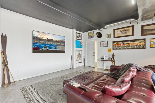 315 3rd Street, Bay City, MI 48708