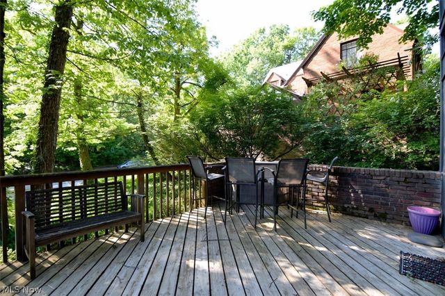1944 Laurel Hill Drive, South Euclid, OH 44121