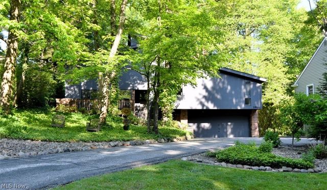 1944 Laurel Hill Drive, South Euclid, OH 44121