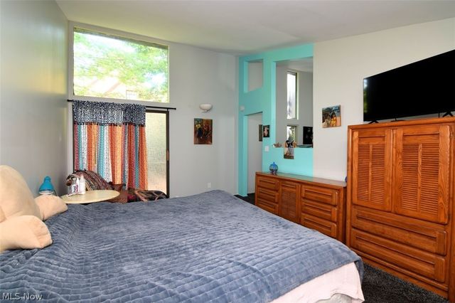 1944 Laurel Hill Drive, South Euclid, OH 44121