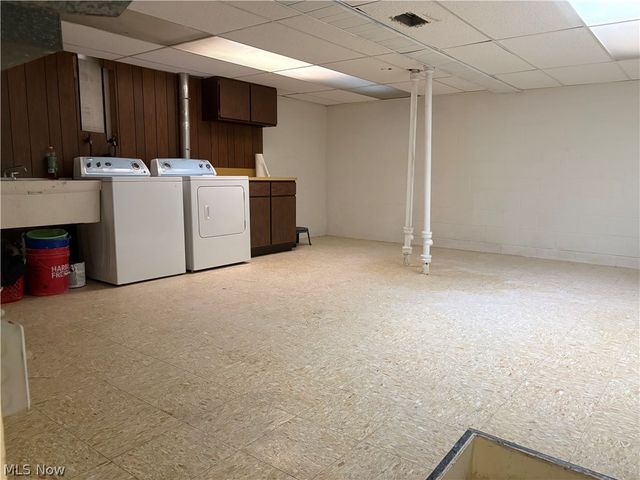 1944 Laurel Hill Drive, South Euclid, OH 44121