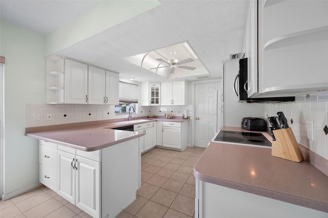 12465 MONARCH CIRCLE, Seminole, FL 33772