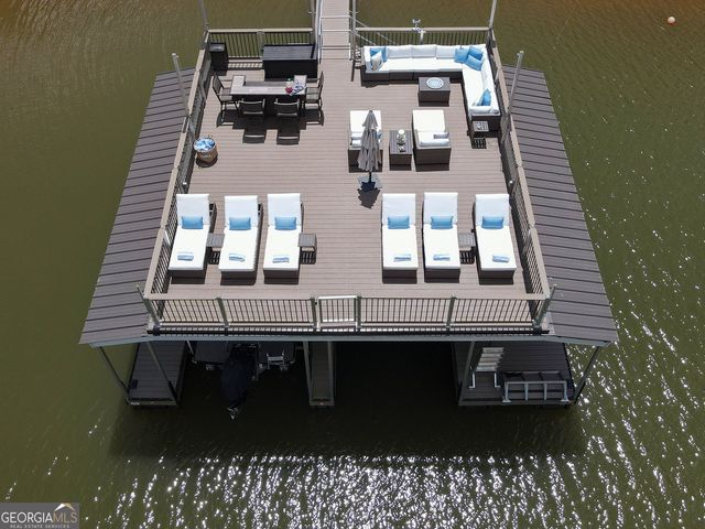 305 Lakeshore Drive, Hartwell, GA 30643
