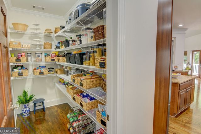 305 Lakeshore Drive, Hartwell, GA 30643
