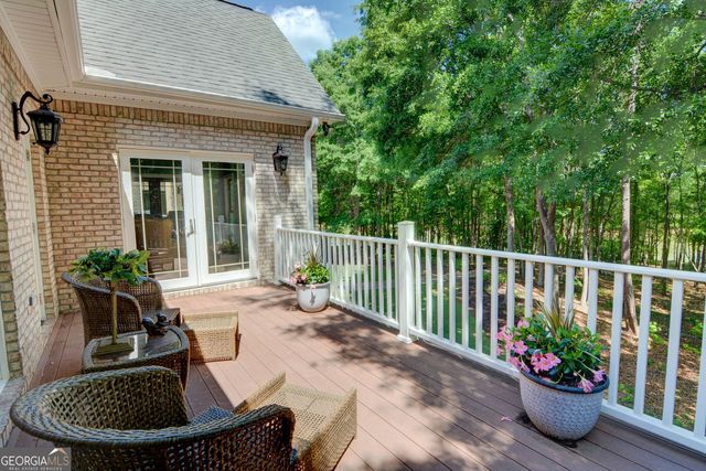 305 Lakeshore Drive, Hartwell, GA 30643