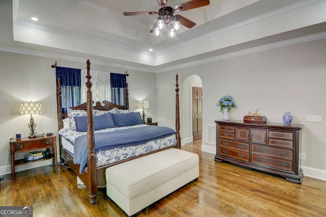 305 Lakeshore Drive, Hartwell, GA 30643