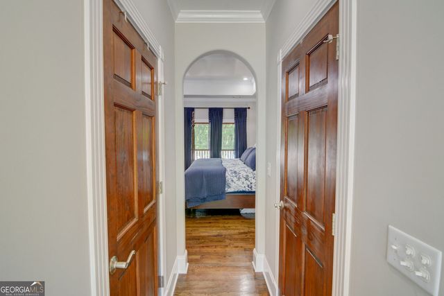 305 Lakeshore Drive, Hartwell, GA 30643
