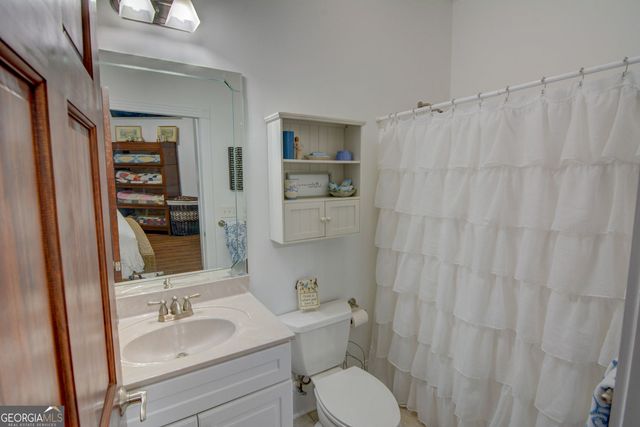 305 Lakeshore Drive, Hartwell, GA 30643