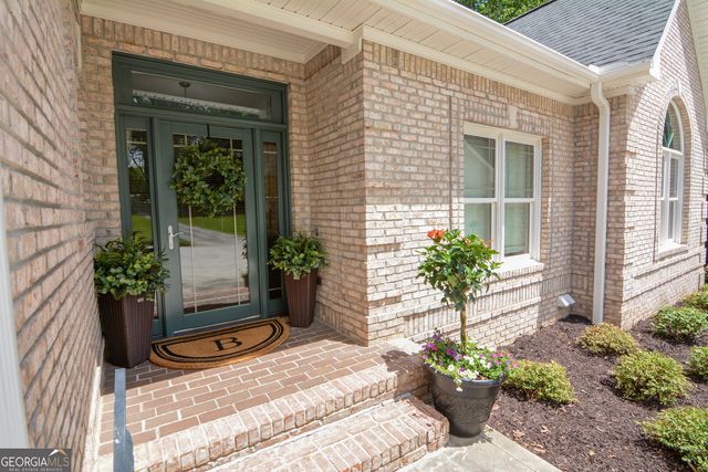305 Lakeshore Drive, Hartwell, GA 30643