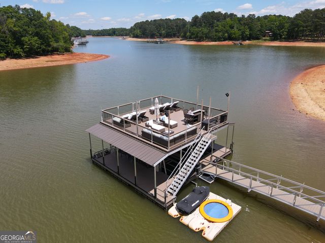 305 Lakeshore Drive, Hartwell, GA 30643