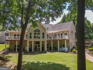 305 Lakeshore Drive, Hartwell, GA 30643