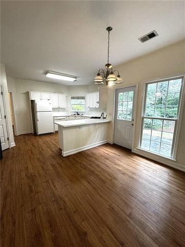 3055 Ivey Oaks Lane, Roswell, GA 30076