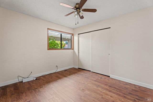 534 Nokomis Dr, Ukiah, CA 95482