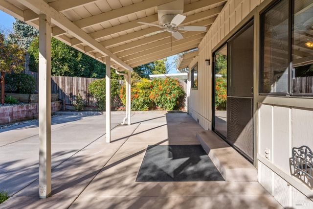 534 Nokomis Dr, Ukiah, CA 95482