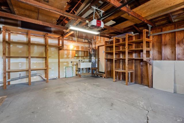 534 Nokomis Dr, Ukiah, CA 95482