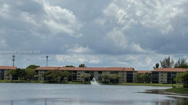 1200 SW 137th Avenue 211E, Pembroke Pines, FL 33027