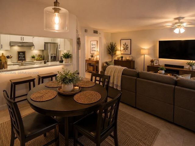 1200 SW 137th Avenue 211E, Pembroke Pines, FL 33027