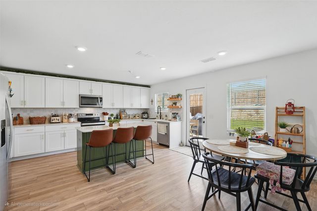 1943 Applewood Trail, Forney, TX 75126