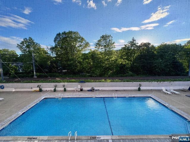 530 Valley 3S, Montclair, NJ 07043