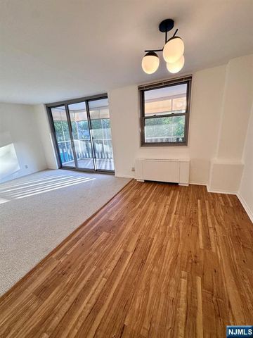 530 Valley 3S, Montclair, NJ 07043