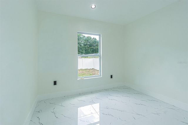 1007 E ESKIMO AVENUE, Tampa, FL 33604