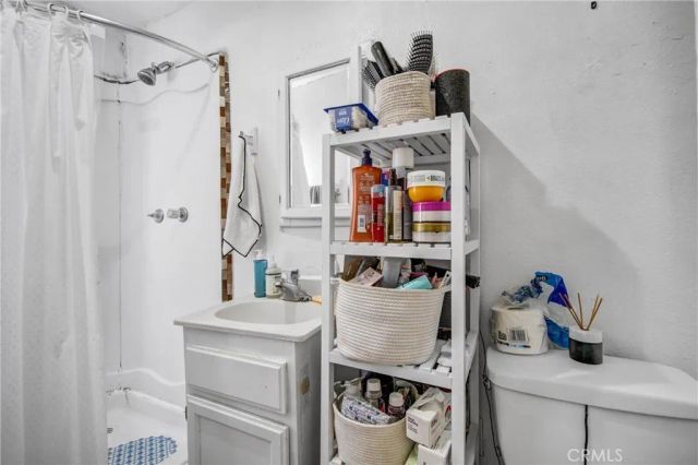2043 City View, Los Angeles, CA 90033