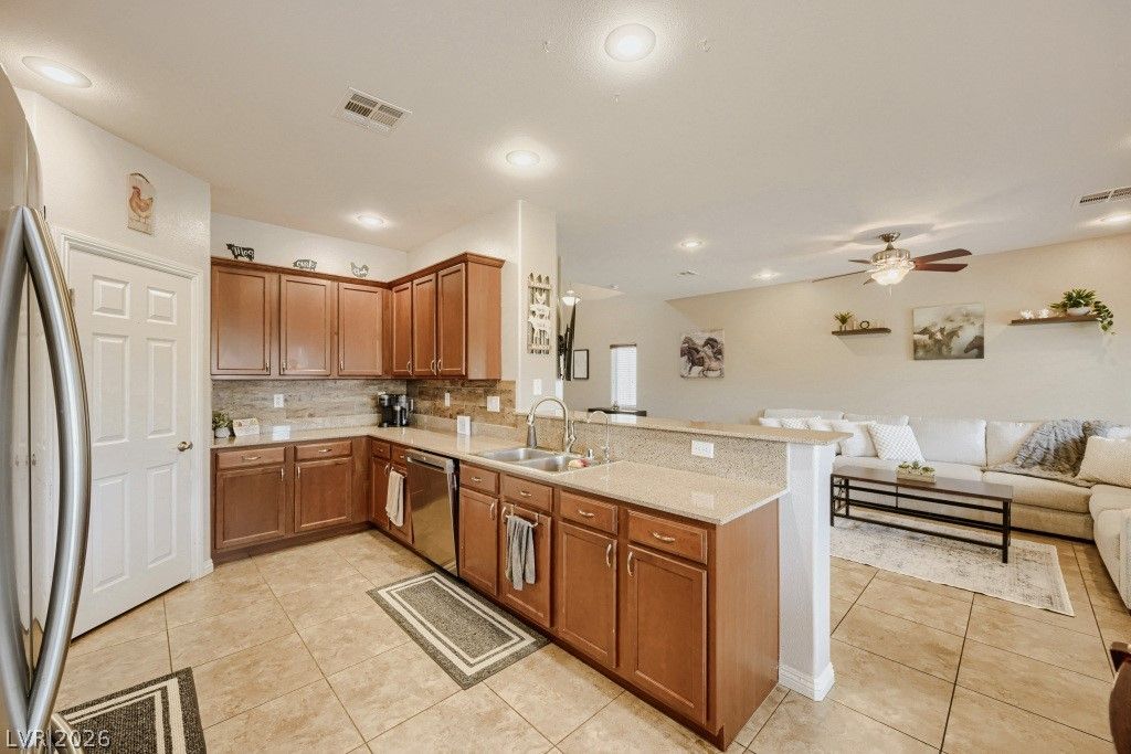 6132 Riverbelle Street, North Las Vegas, NV 89031 — photo 4