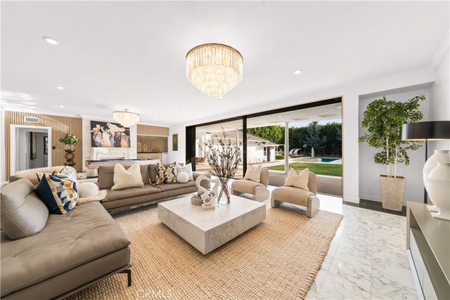 701 Trenton, Beverly Hills, CA 90210