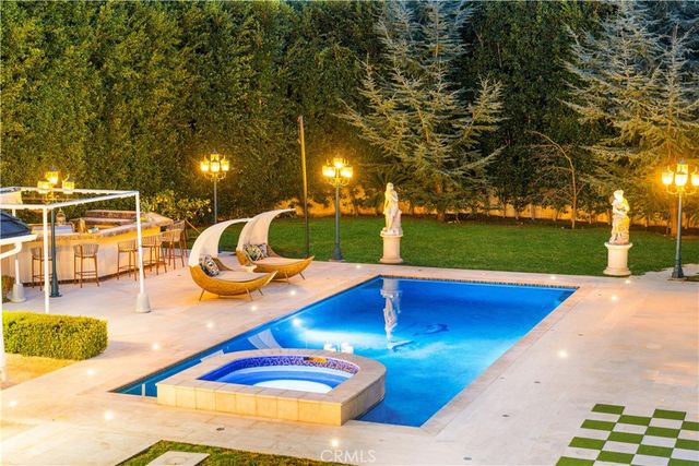 701 Trenton, Beverly Hills, CA 90210