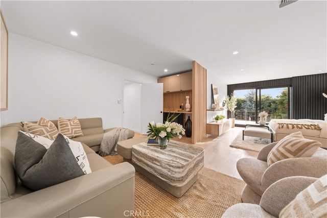 701 Trenton, Beverly Hills, CA 90210