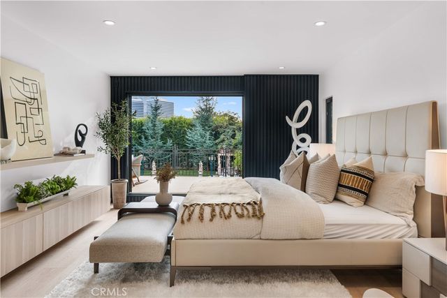 701 Trenton, Beverly Hills, CA 90210