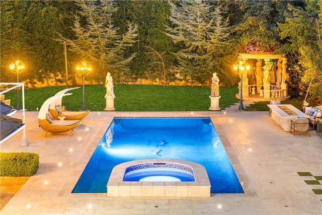 701 Trenton, Beverly Hills, CA 90210