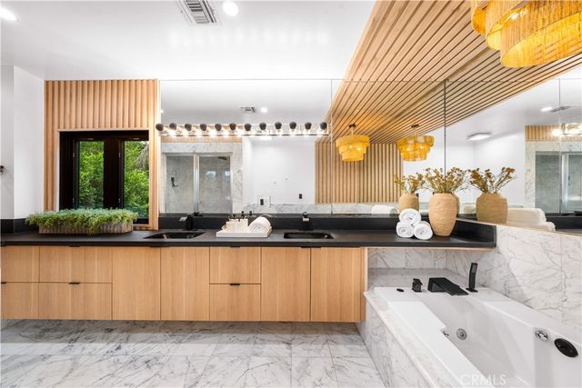 701 Trenton, Beverly Hills, CA 90210