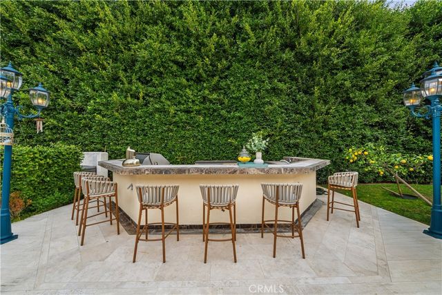 701 Trenton, Beverly Hills, CA 90210