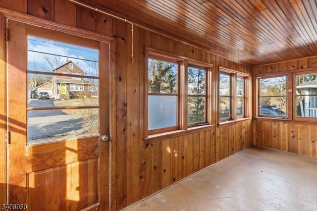 379 Elm St, Long Hill Twp., NJ 07980