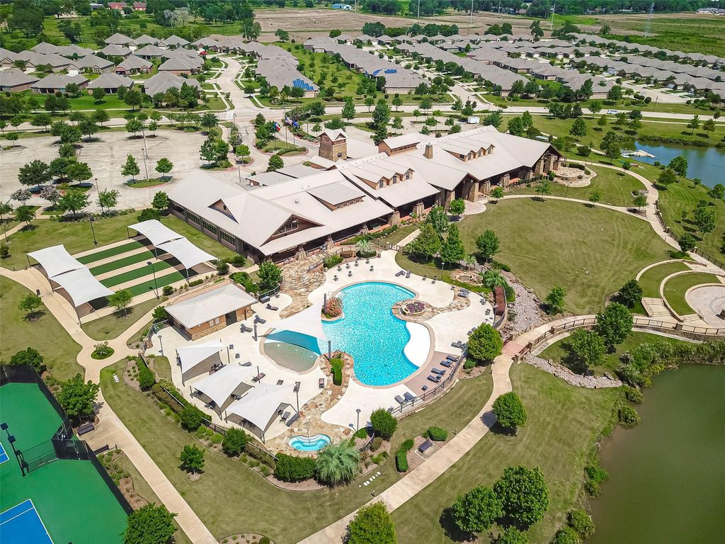 Image 42 of property listing at 3407 Sapelo Way, Richmond, TX 77469