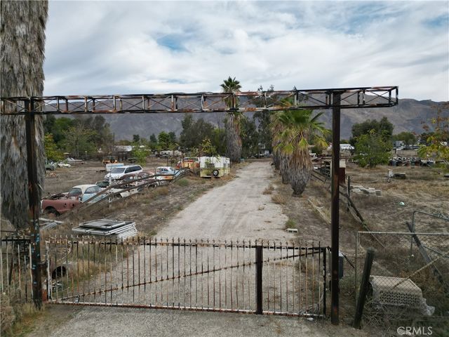 1187 N Ramona, San Jacinto, CA 92582