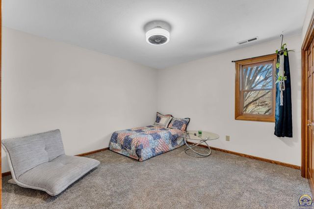 1116 Oak Tree DR, Lawrence, KS 66049